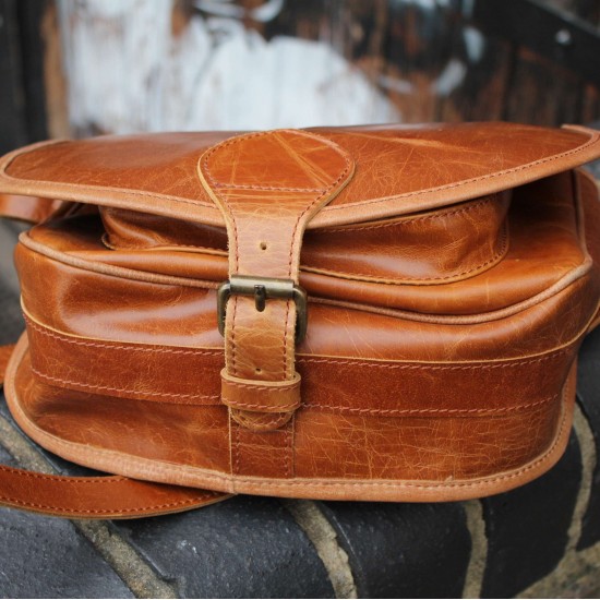 Isabelle Saddle Bag Tan Smooth Medium